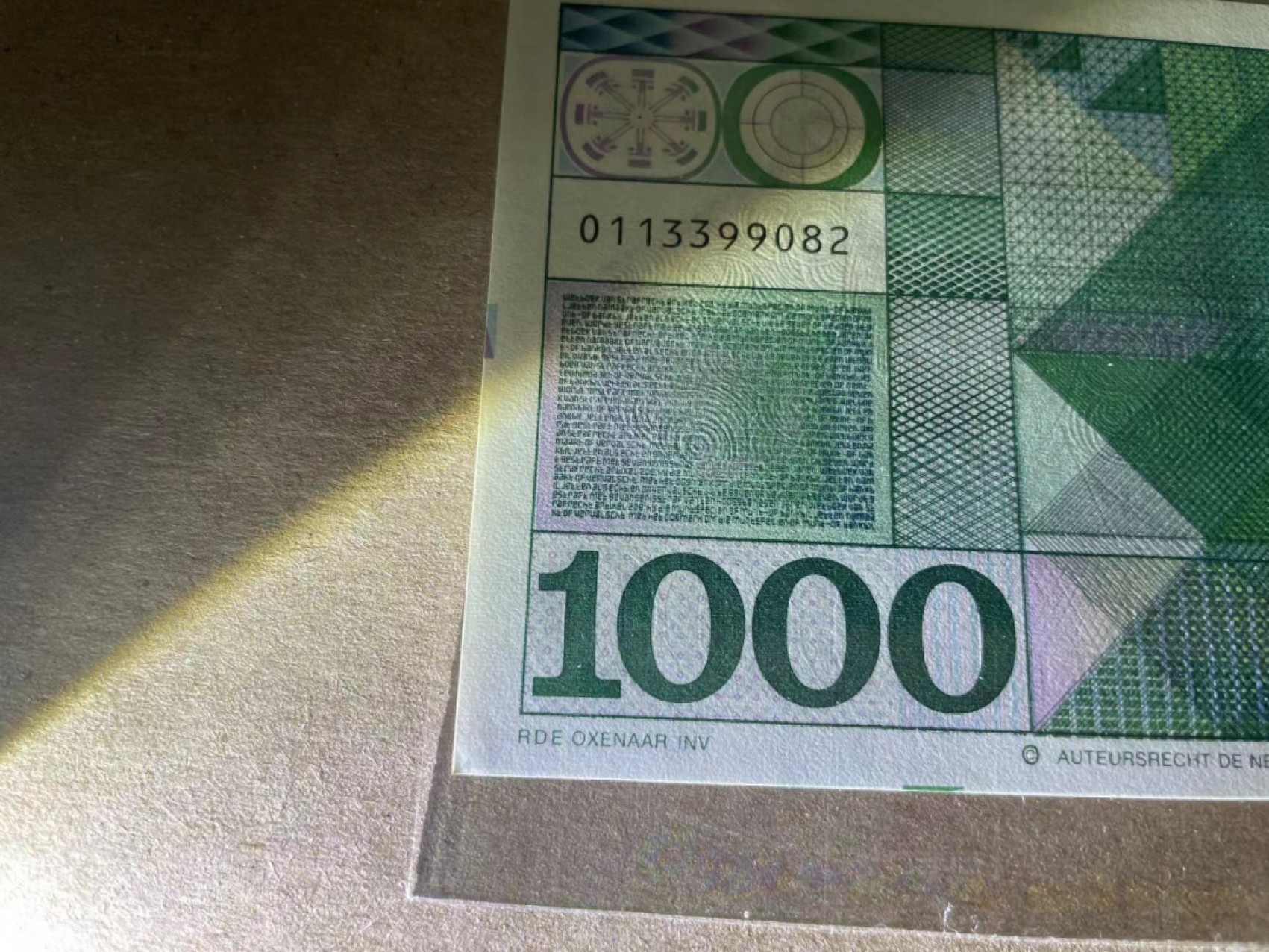 【Blue Auction】✨世界纸币精拍第237期  荷兰 1972年1000盾 斯宾诺莎 UNC （灯下轻微斑&一个角不是很尖）