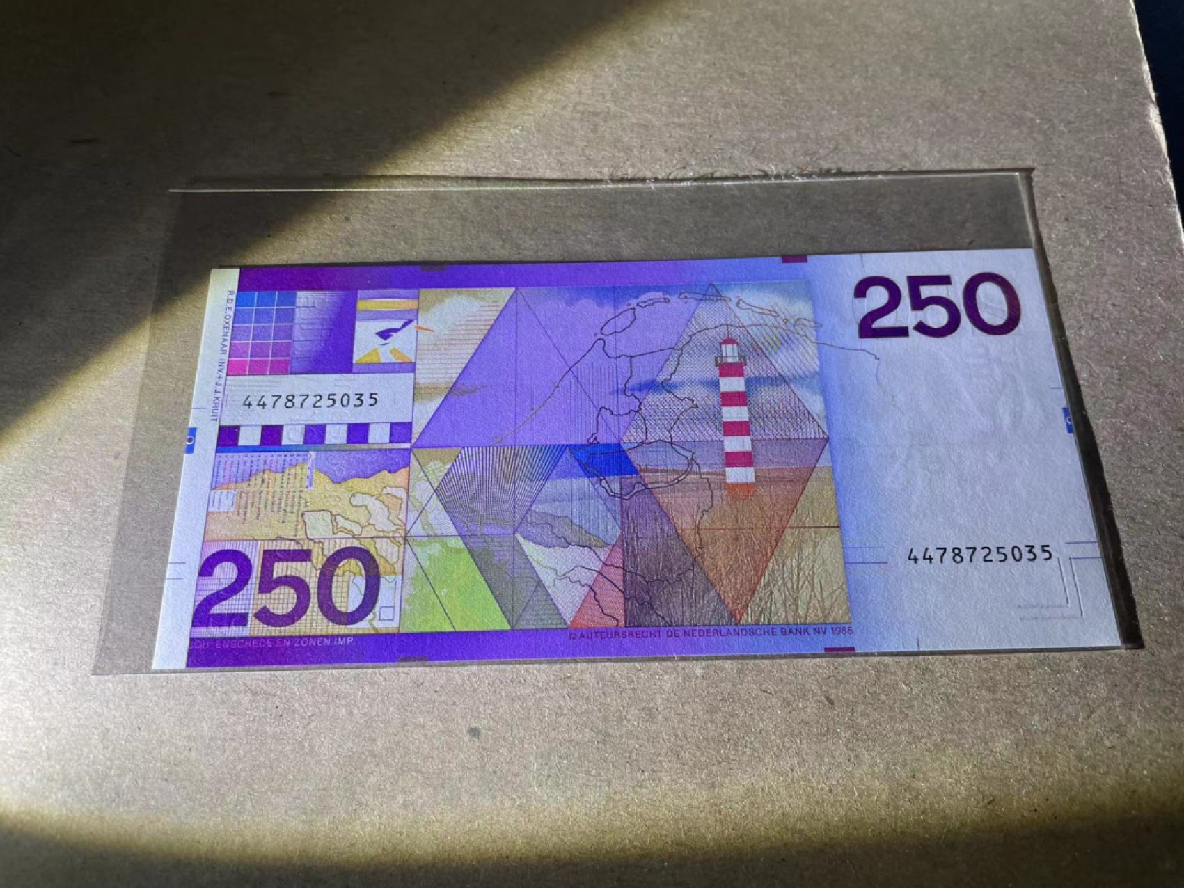 【Blue Auction】✨世界纸币精拍第237期  荷兰 1985年250盾 经典灯塔 全新UNC 绝品