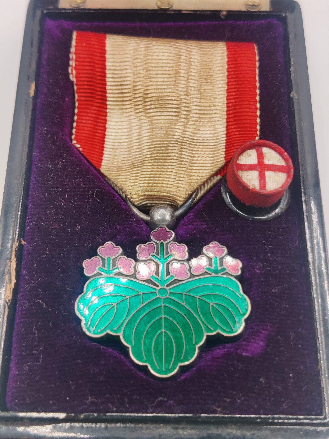 第七期 全场0元起拍 咸鱼国勋章拍卖专场 10月23日（周日）下午6：00开始 牢记历史勿忘国耻  日本战时青叶章 银制带盒略