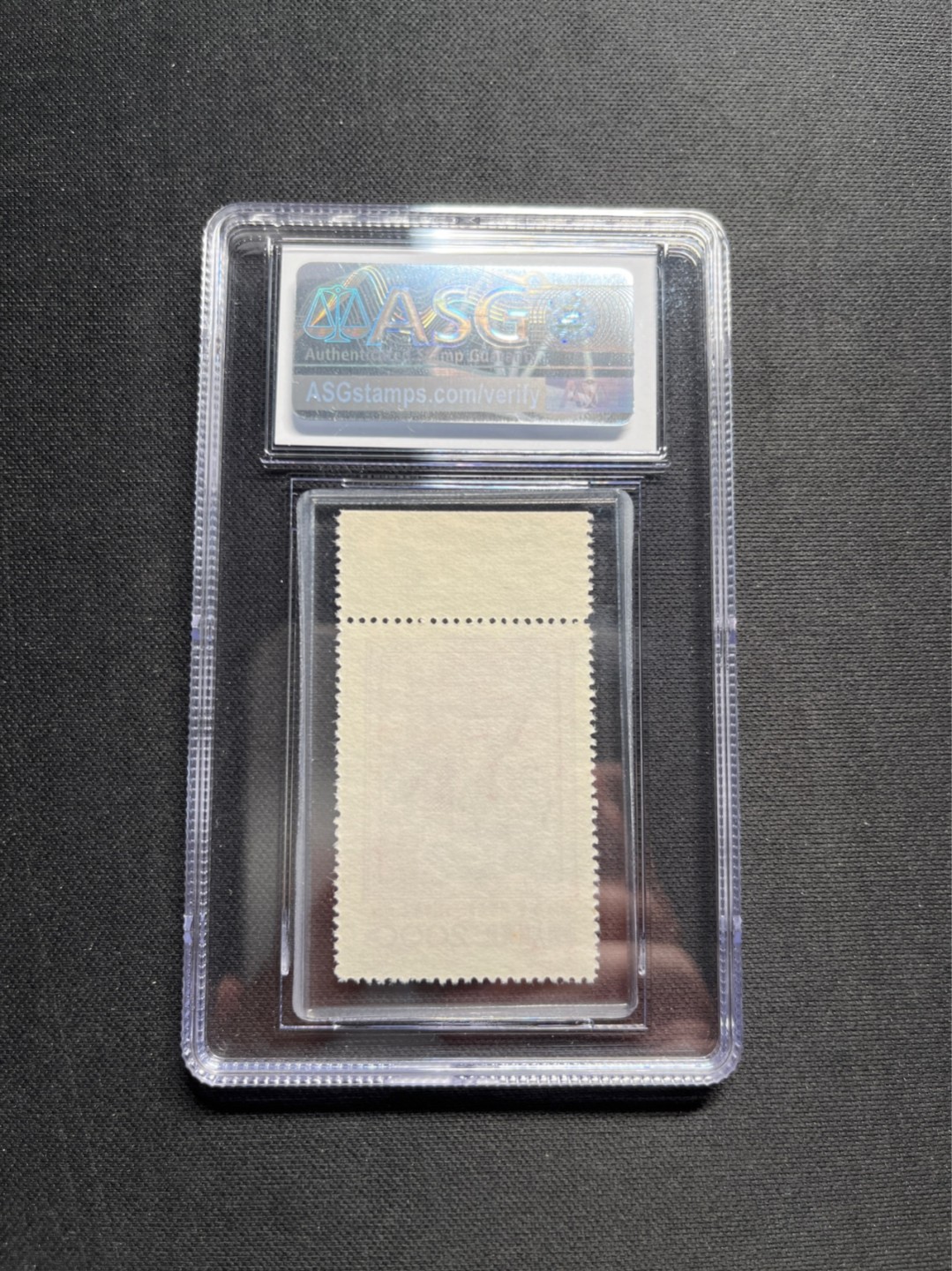 洪涛臻品 精选邮票限时拍卖第五十八期 纪26列宁新3-2★总筋★ASG90分OP  带边纸，中盒内衬，非常漂亮。老纪特90难评，版撕绝中绝送评，最严格时期出分，一手出分，90高分投资收藏两不误，ASG评级处于初级阶段，趁价格回暖抄底精品货，未来必定有非常可观的收货！