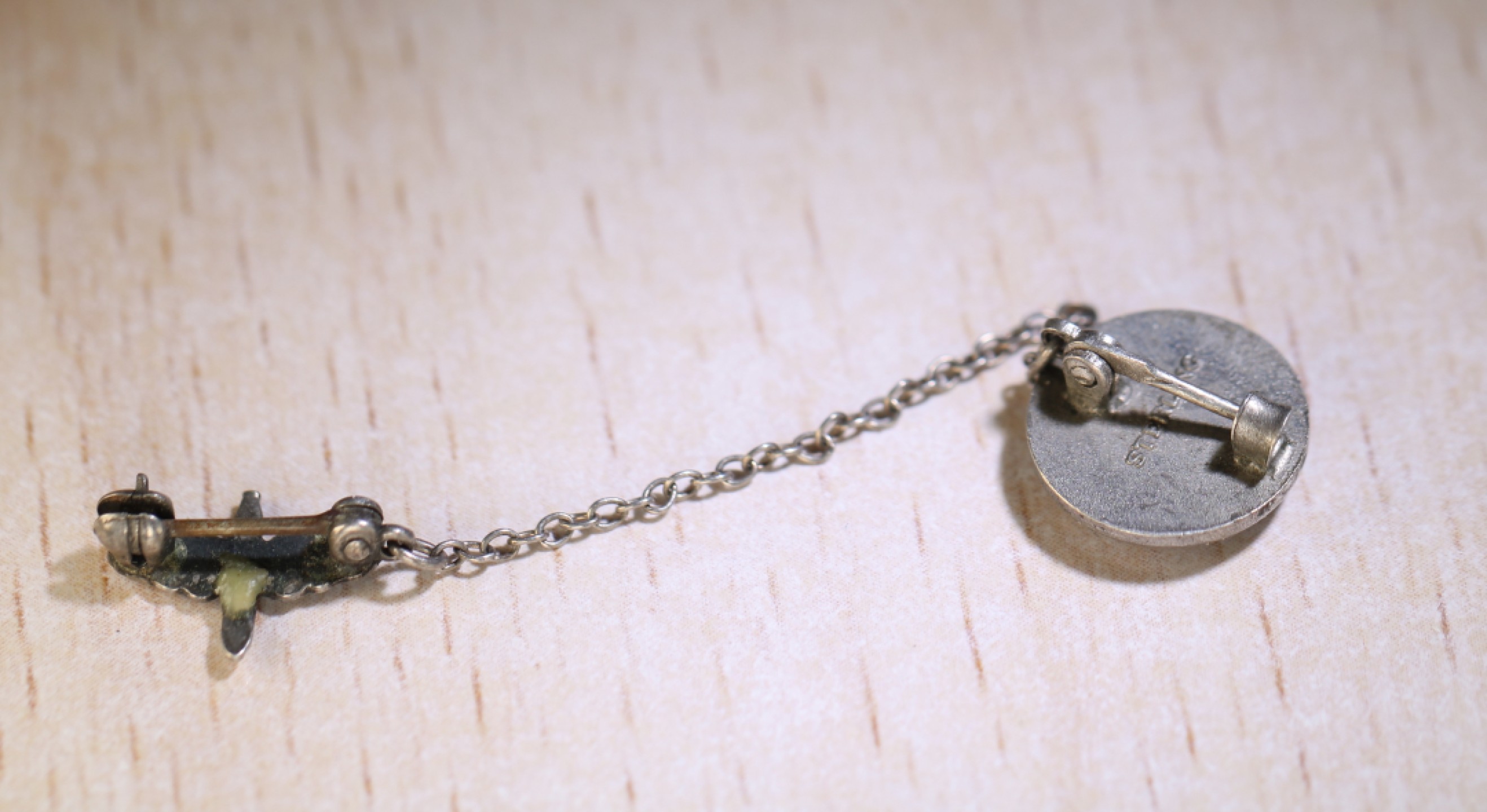 大猫徽章拍卖第205期 二战美国飞行员银质珐琅胸针 