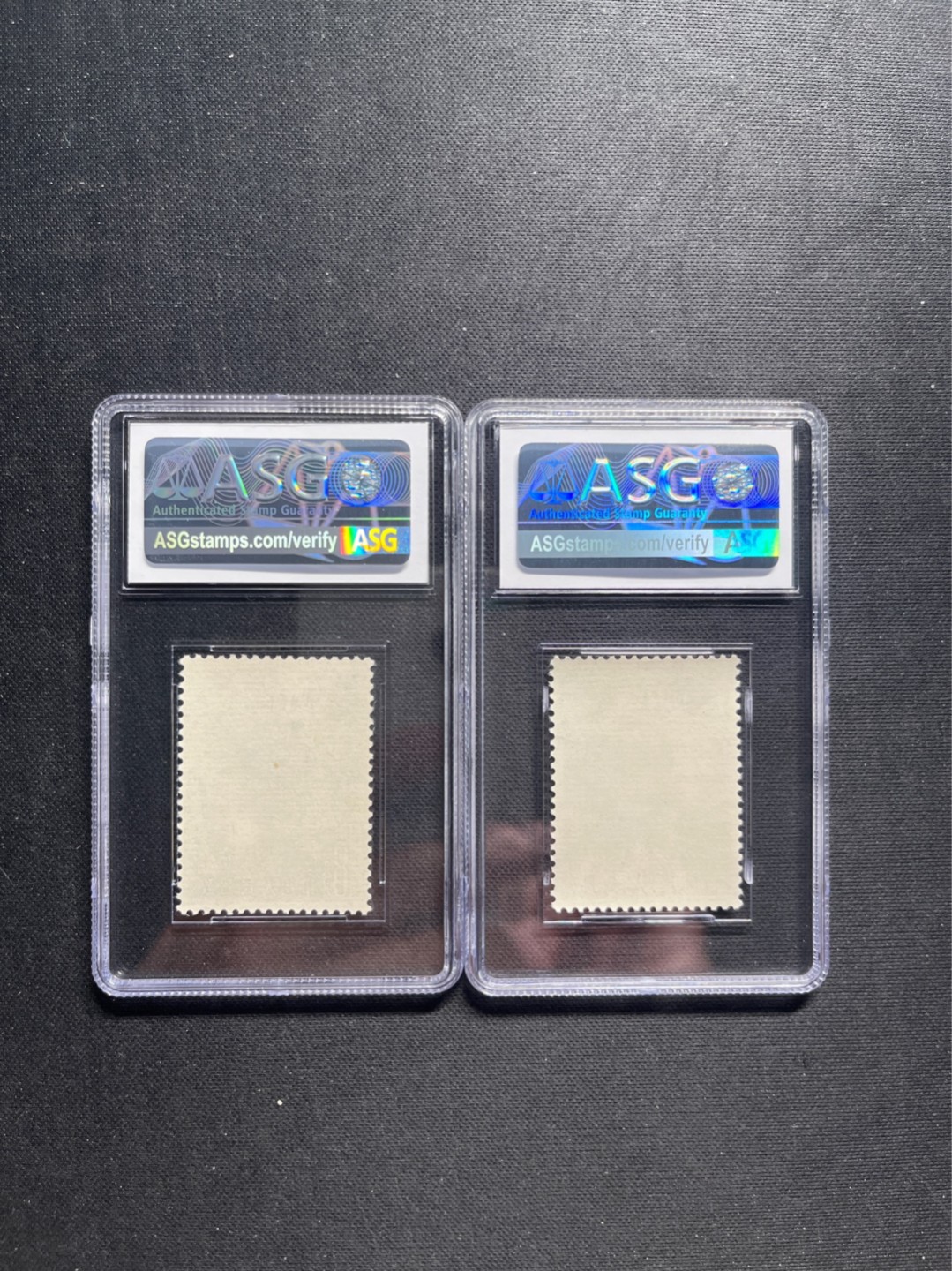 洪涛臻品 精选邮票限时拍卖第五十八期 纪85巴黎公社新全  ASG85分OG 一次性出分，白胶润泽，老纪特精品票 无黄无折，齿孔新且饱满，状态一流，1965年发行，老纪特上分困难，85就是高分，105最严格时期出分，这套票能评级的数量非常有限。壳子完好无划痕，收藏首选，仅此一套，高配85，喜欢不要错过！最后两图源泰95分和裸票全品价格做参考(源泰95即全品)