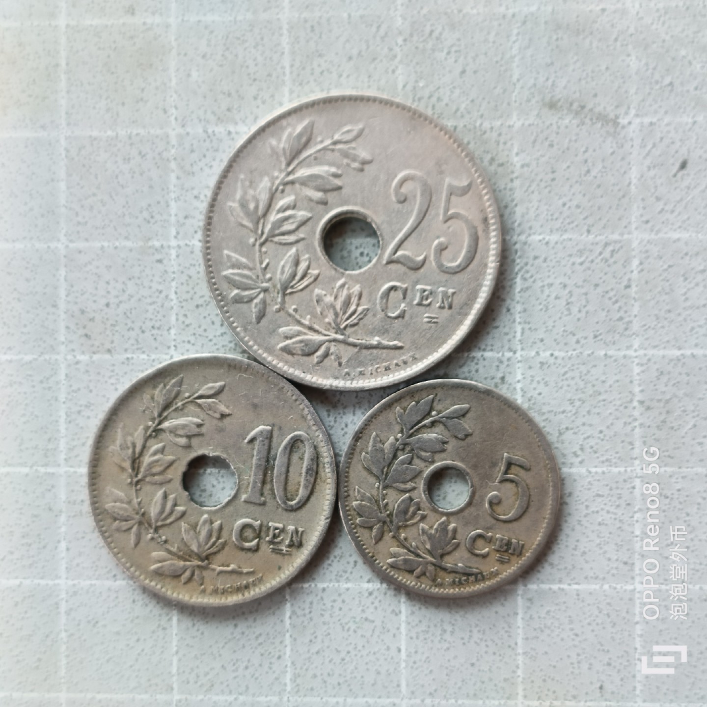 泡泡堂微拍第七幕，零佣金，零押金，满二十元包邮 比利时荷语版一套