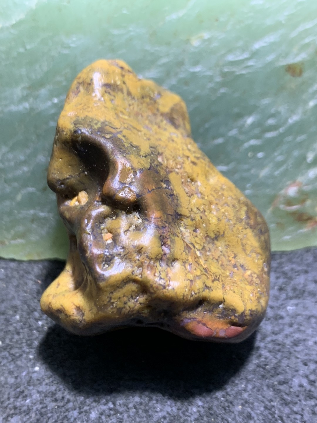放福利！精美天然黄金草花纹阿拉善玛瑙原石一颗，