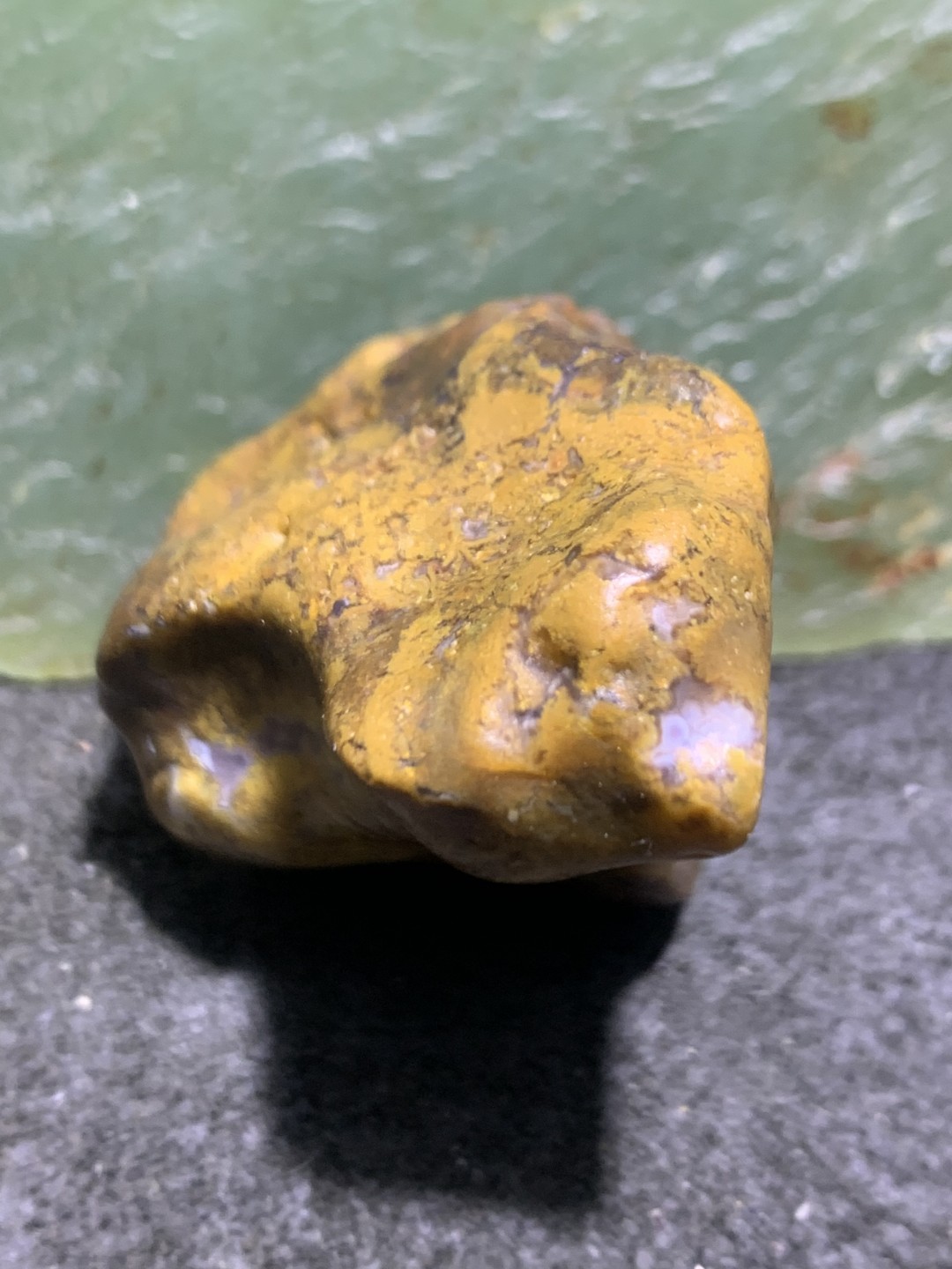 放福利！精美天然黄金草花纹阿拉善玛瑙原石一颗，