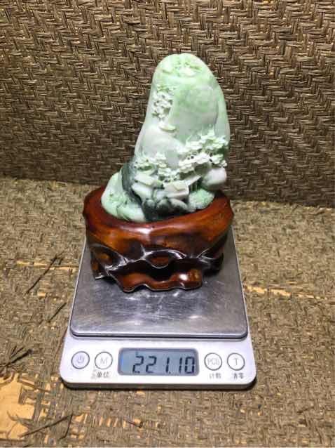 精美独山玉摆件一个！