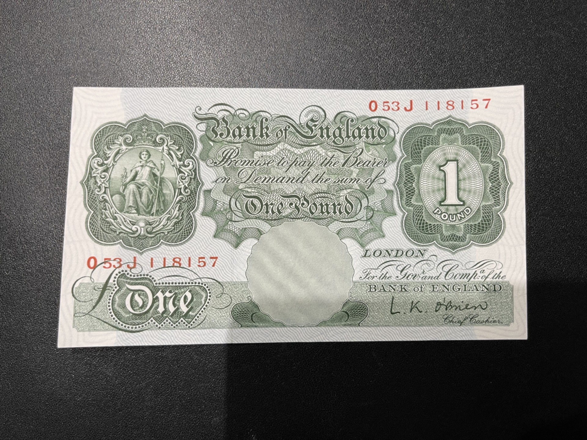 《外钞收藏家》第二百一十期 英国A序列1镑 全新UNC