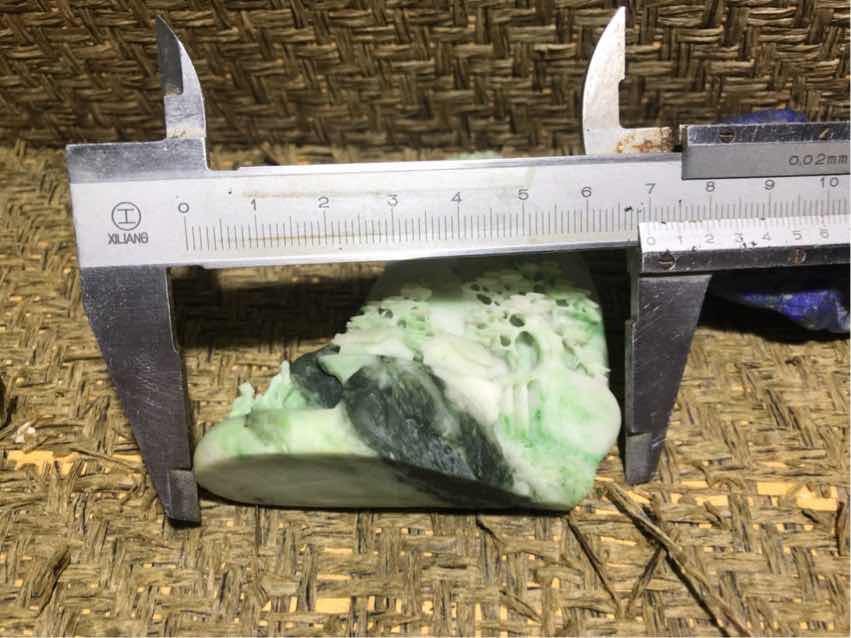 精美独山玉摆件一个！