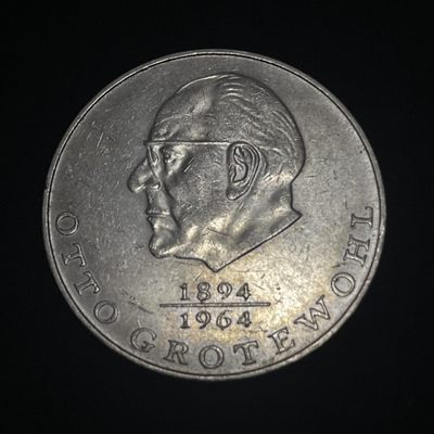 外国硬币0元起拍（11） - 东德1973年20马克纪念镍币奥托·格罗提渥 