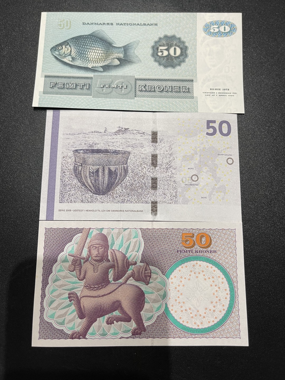 《外钞收藏家》第二百一十期 丹麦动物版、浮雕版、大桥版三个版本50元UNC各一枚
