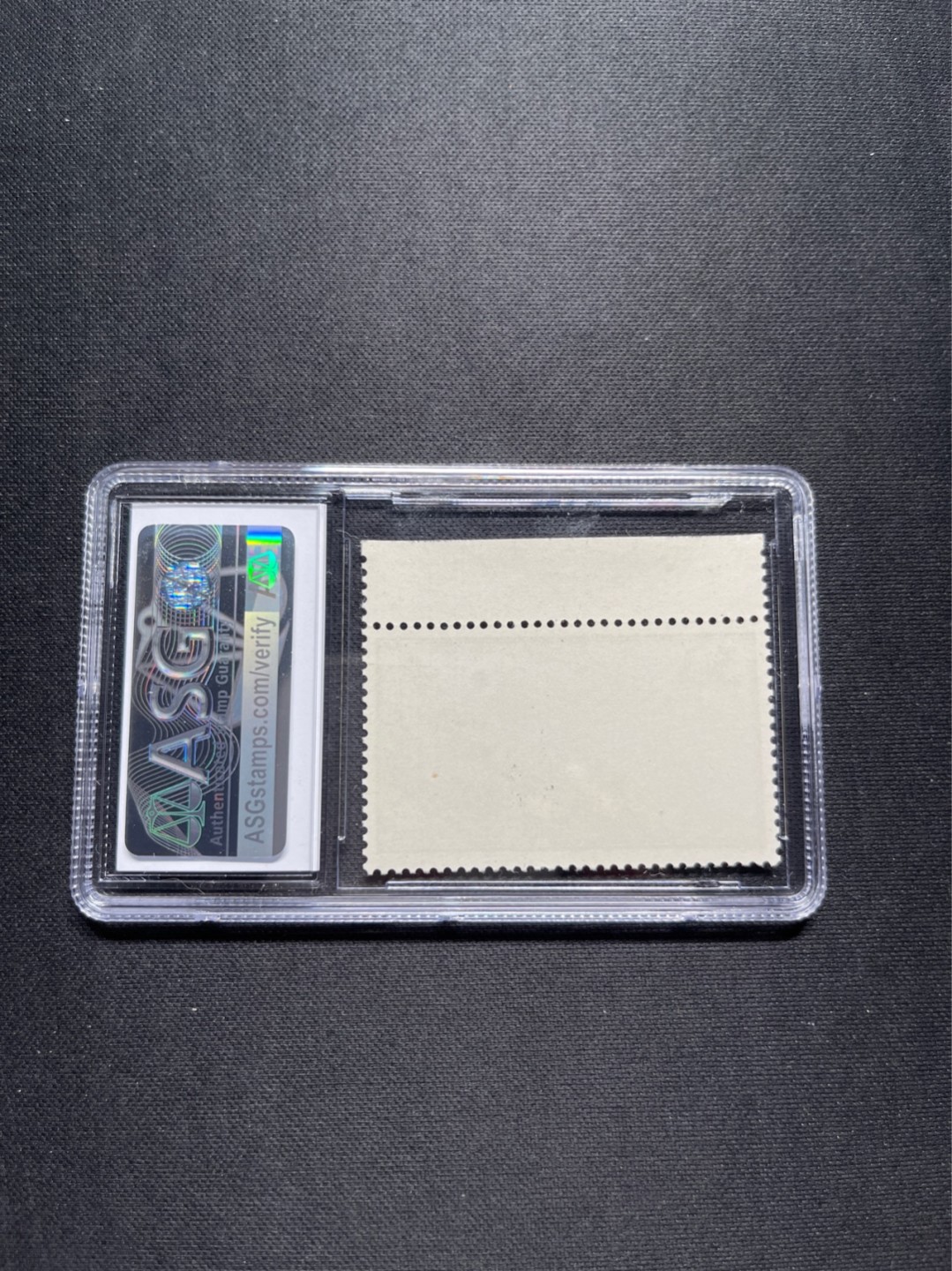 洪涛臻品 精选邮票限时拍卖第七十一期 特57黄山★新★16-15 ASG85分OG，带边纸色线，盒子无划痕，藏家首选★末图某群昨晚90分成交价，本拍品85分★1963年发行，高配版85分，跟90状态看不出任何差别。六珍精品，配套必备，版撕绝中绝精品，背胶白润，齿孔饱满。105最严格出分，状态极佳，注意捡漏价抄底