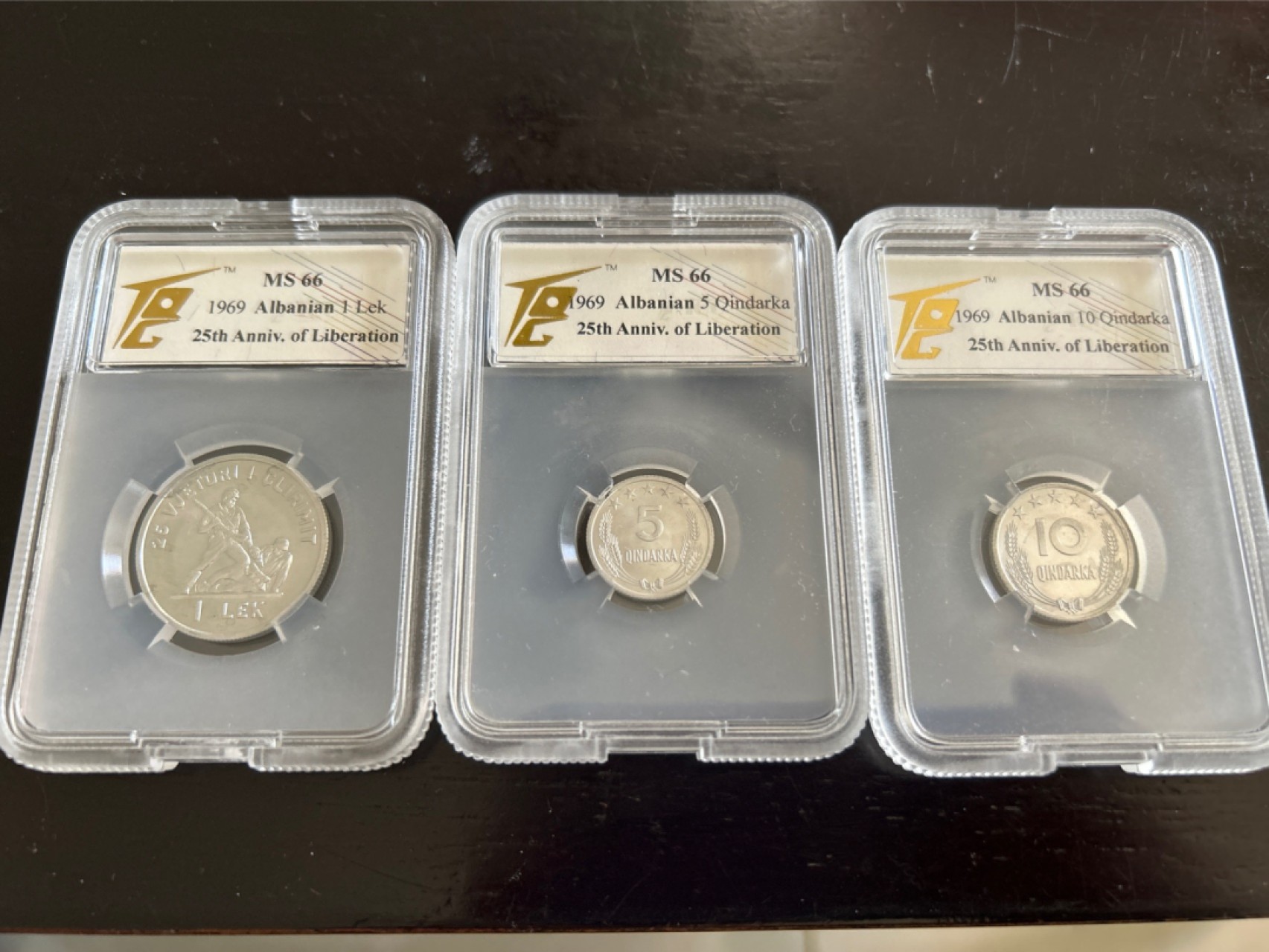 收藏联盟Quantum Auction 第201期拍卖 硬币场 1969年阿尔巴尼亚 解放25周年纪念币 1套5枚 中国代造 TQG评级