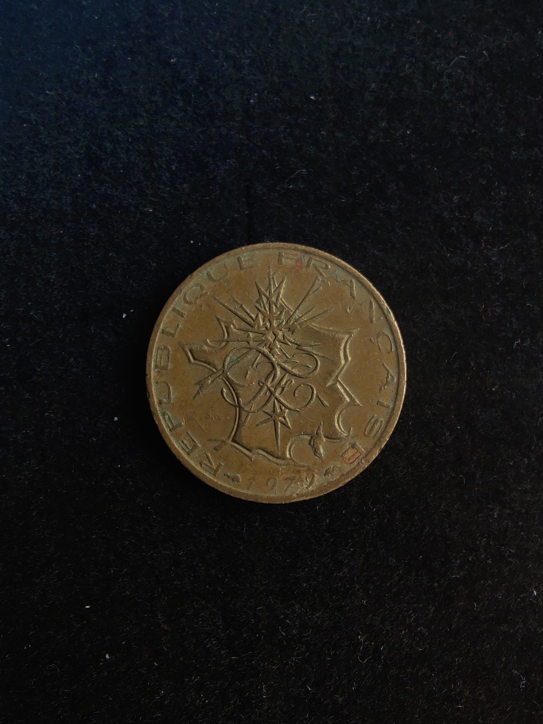 ♥一只鱼（世界钱币第六期） 法国10法郎