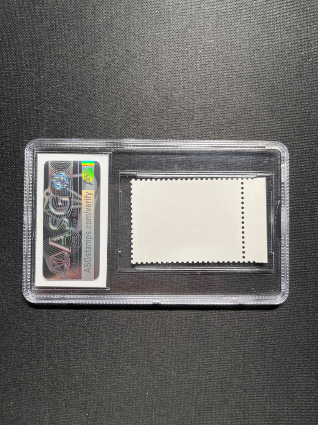 洪涛臻品 精选邮票限时拍卖第六十期 文8红题词 ASG85OG 边纸，裸票目前市场价260-280，版撕全品嘎嘎绝，面艳背白，版票算下来一枚*裸票*成本300多，文革经典人气票，收藏把玩爱不释手，喜欢不要错过
