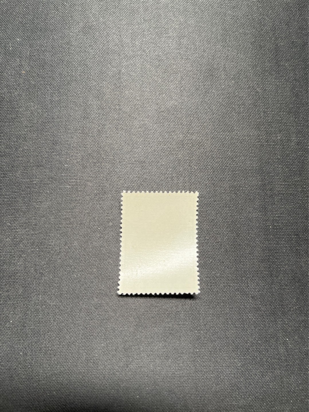 洪涛臻品 精选邮票限时拍卖第六十三期 特63青铜器8-3盖销  ✦总筋✦全品嘎嘎绝，老纪特三俗稀缺，ASG95分新票拍卖价8000多元，版撕全品盖销注意捡漏。解放初的经典票，整版撕开，面艳胶白，票挺洁净，齿孔完美，收藏评级两相宜，且有高附加值边纸。老纪特的版票资源十分稀缺难寻，机会来临时必须抓住。