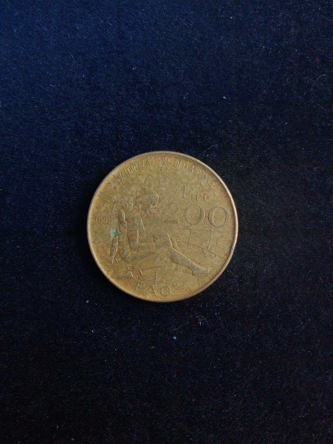 ♥一只鱼（世界钱币第六期） 意大利200里拉（FAO）