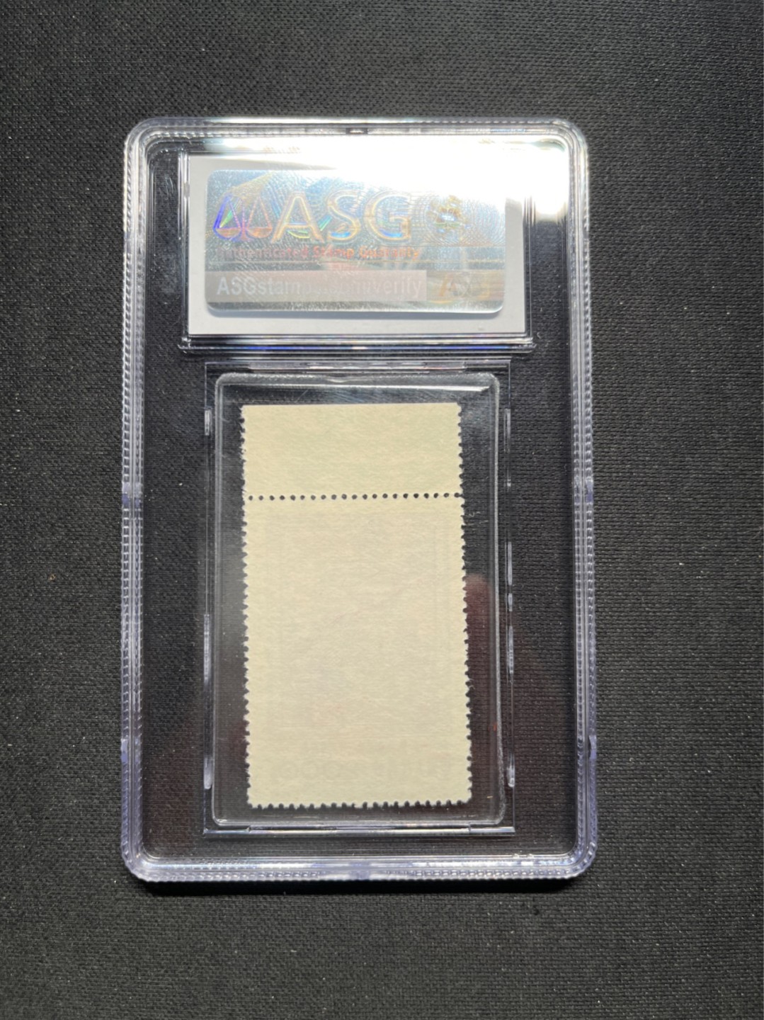 洪涛臻品 精选邮票限时拍卖第六十期 纪26列宁新3-2★总筋★ASG85分OP  带边纸，中盒内衬，可把玩可收藏非常漂亮。老纪特90难评，版撕绝中绝送评，最严格时期出分，一手出分，90高分投资收藏两不误，ASG评级处于初级阶段，趁价格回暖抄底精品货，未来必定有非常可观的收货！