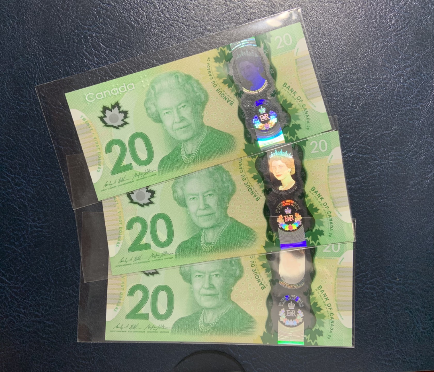 收藏联盟Quantum Auction 第200期拍卖  加拿大2015年20元纪念钞三连号 品相全新UNC 纪念女王为在位时间最长的君主