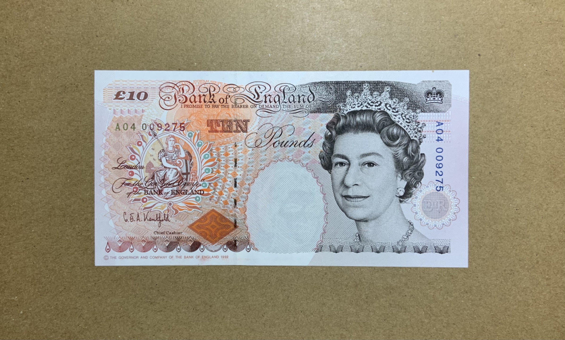 收藏联盟Quantum Auction 第200期拍卖  英国1992年10镑  品相全新UNC（票面一轻微搁痕）A冠首发组 狄更斯