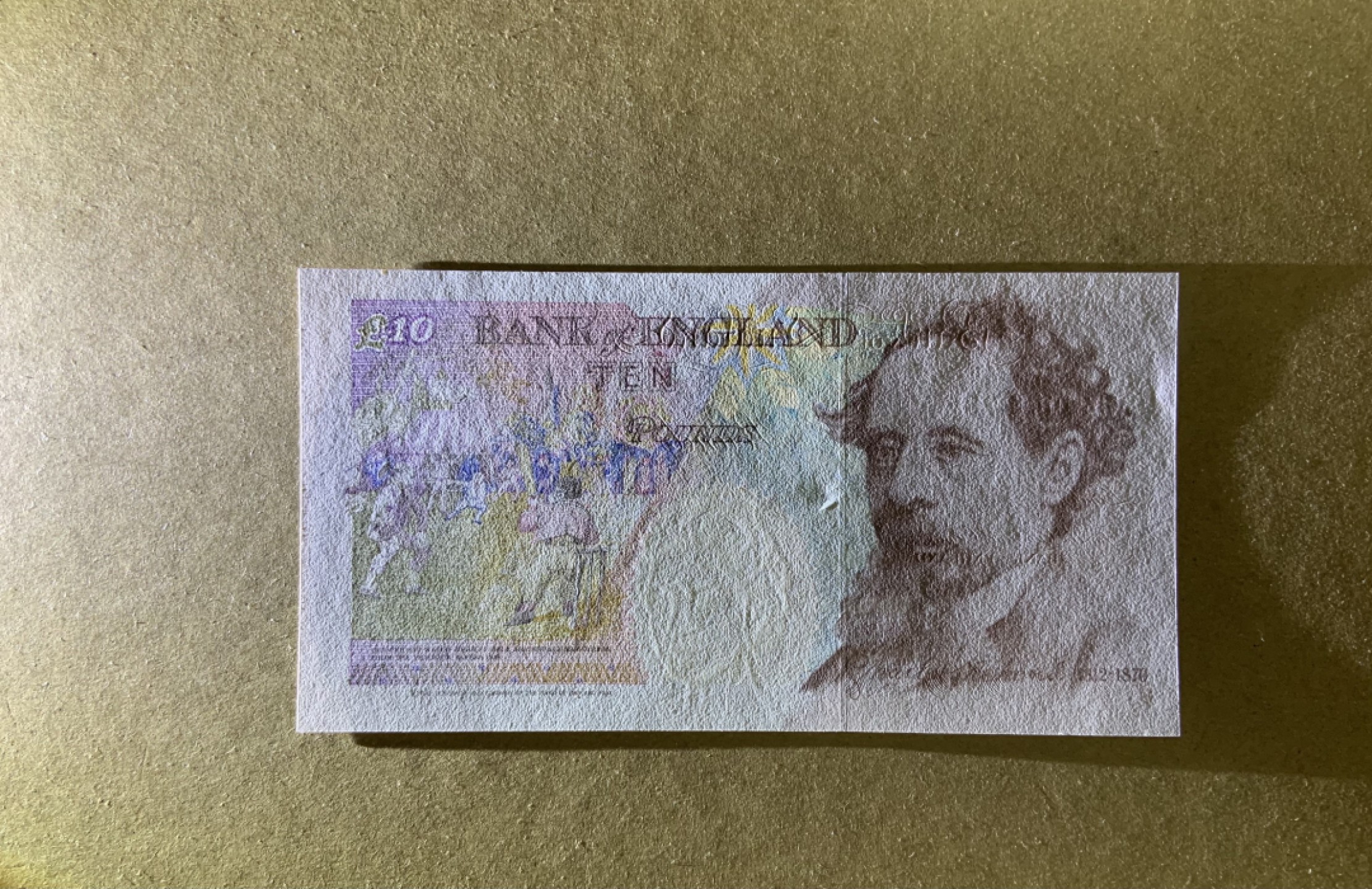 收藏联盟Quantum Auction 第200期拍卖  英国1992年10镑  品相全新UNC（票面一轻微搁痕）A冠首发组 狄更斯