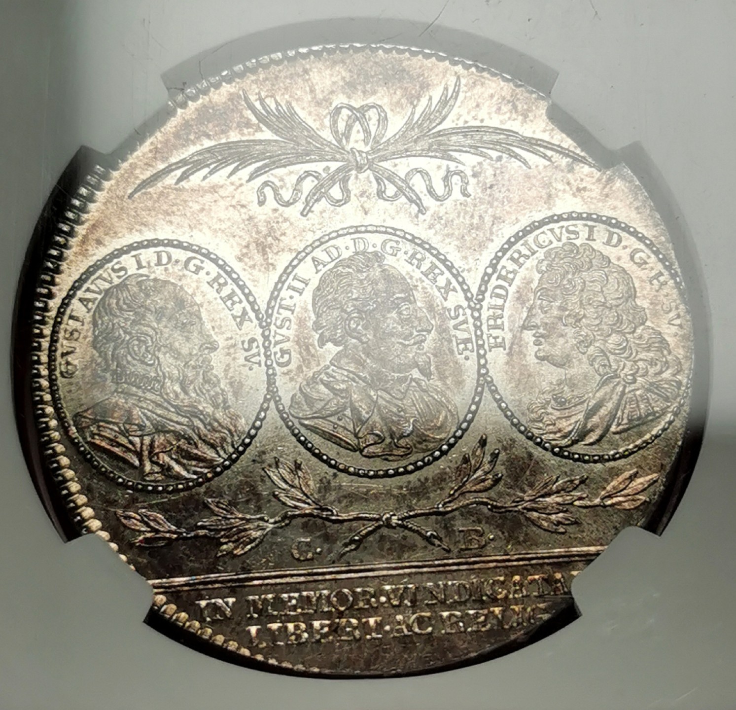 凡希社世界钱币微拍第二百十六期 稀！1821瑞典卡尔十四政治与宗教自由三百周年纪念RIKSDALER大银NGC-MS63间金包浆收藏级！