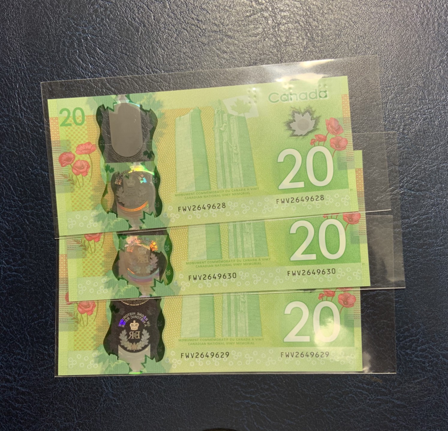 收藏联盟Quantum Auction 第200期拍卖  加拿大2015年20元纪念钞三连号 品相全新UNC 纪念女王为在位时间最长的君主