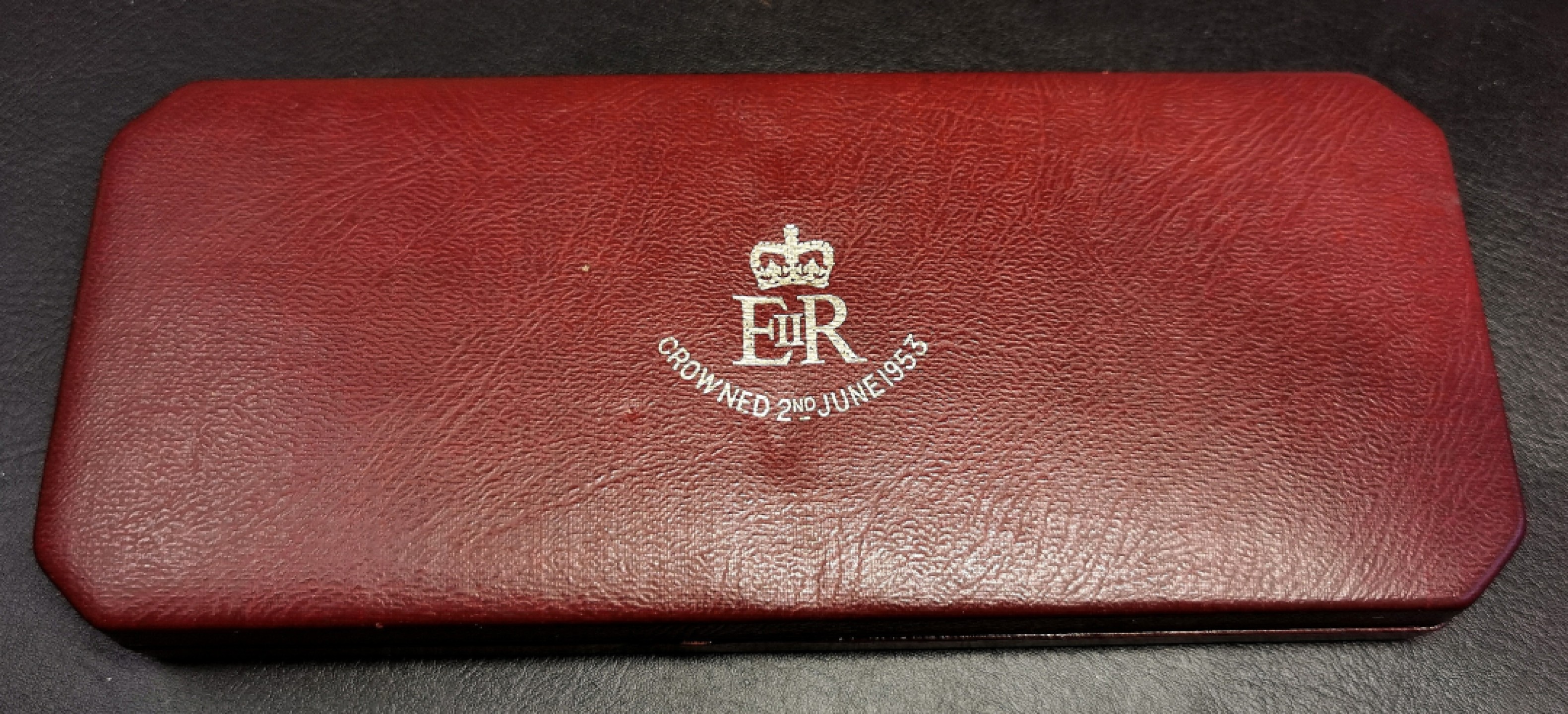 凡希社世界钱币微拍第二百十六期 1953英国伊丽莎白加冕精铸PS原盒品相极佳！