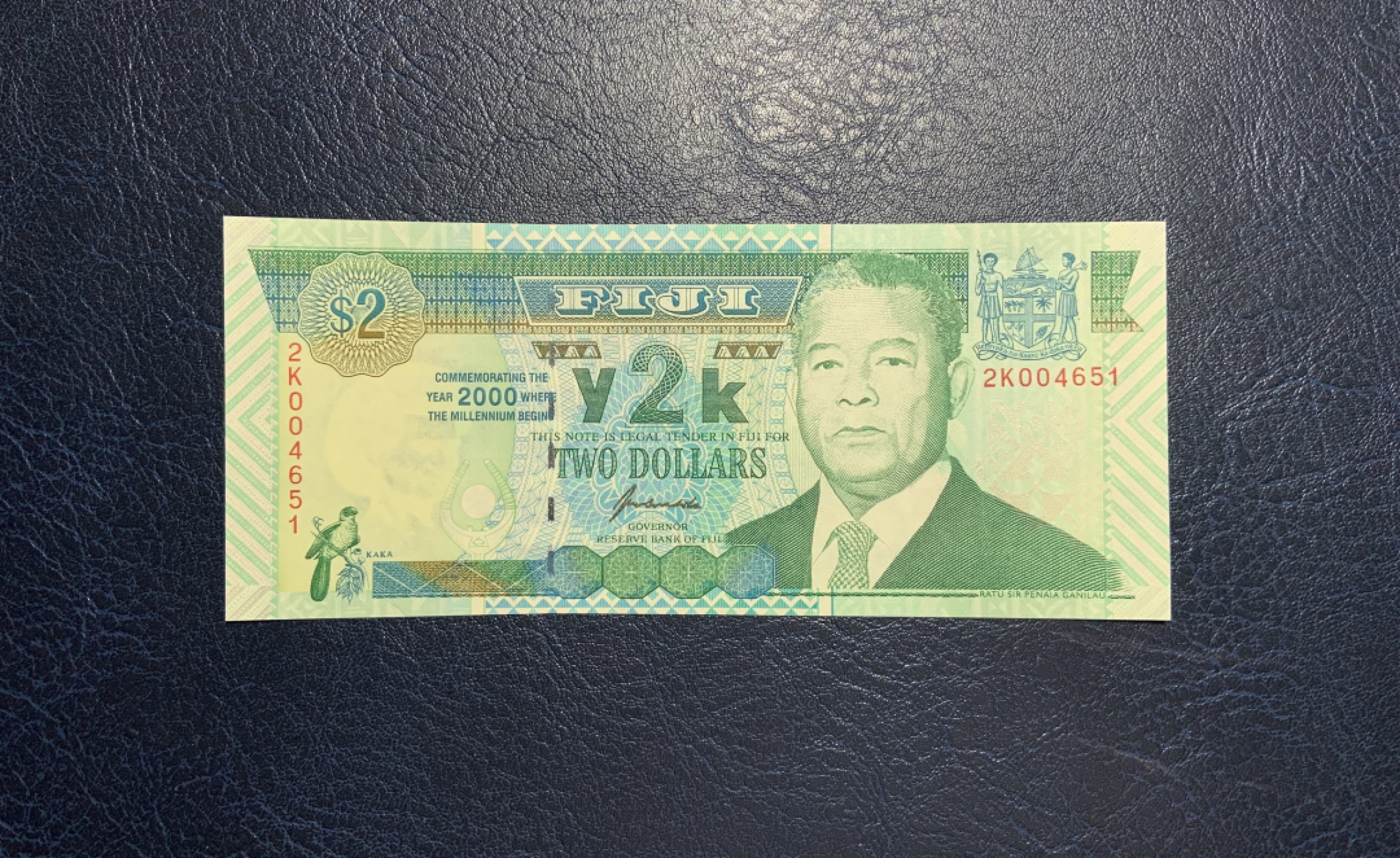 收藏联盟Quantum Auction 第200期拍卖  斐济群岛2000年2元千禧年纪念钞 品相全新UNC 带官方原版纪念册