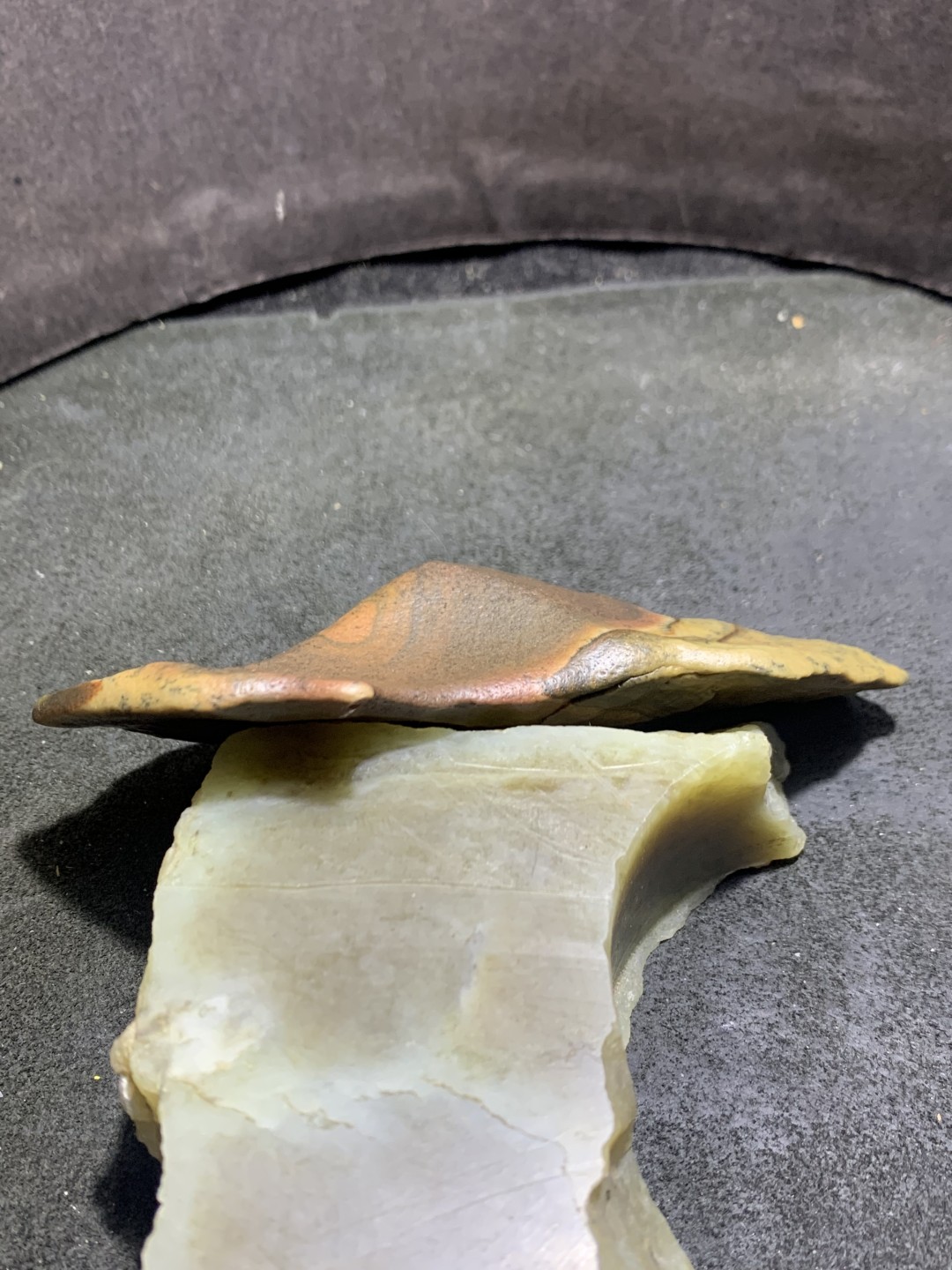 精美罕见新疆双天眼纹彩泥石原石把件（镇纸，摆件） 一块，