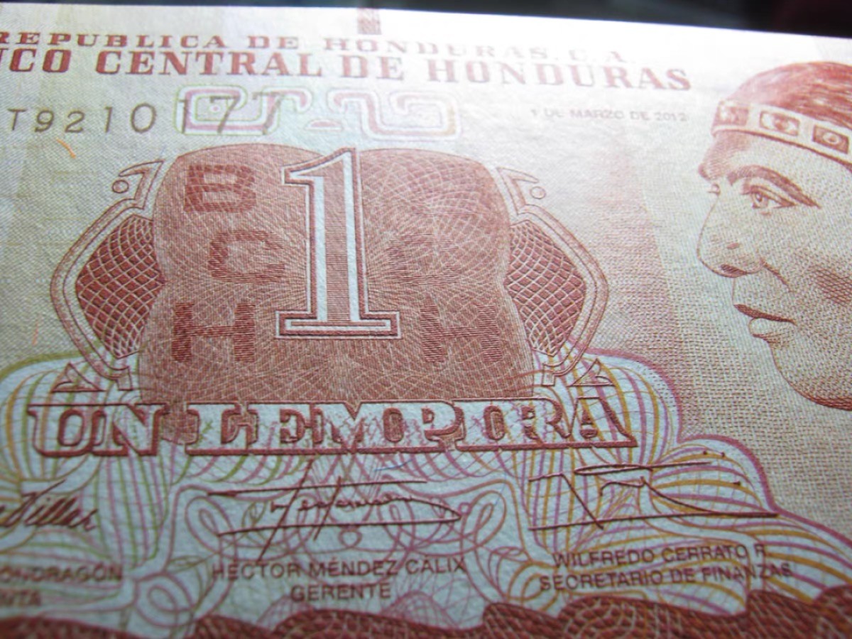 北极狼藏苑社(30)港澳台，邻国钞.裸票 94005-【美洲】洪都拉斯1伦皮拉 纸币 2014年 全新UNC