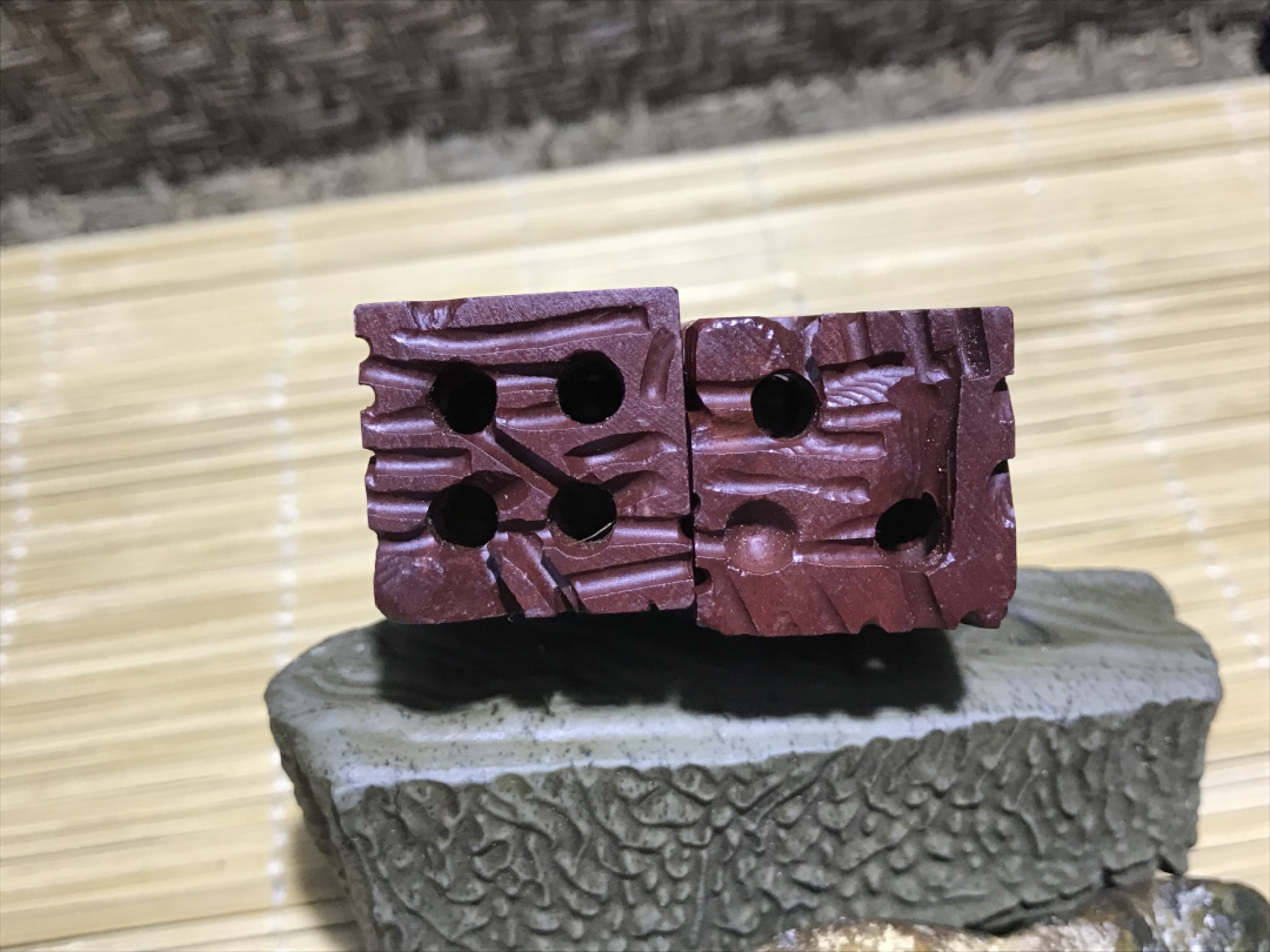 浙江萧山红仿古雕刻章料一对！