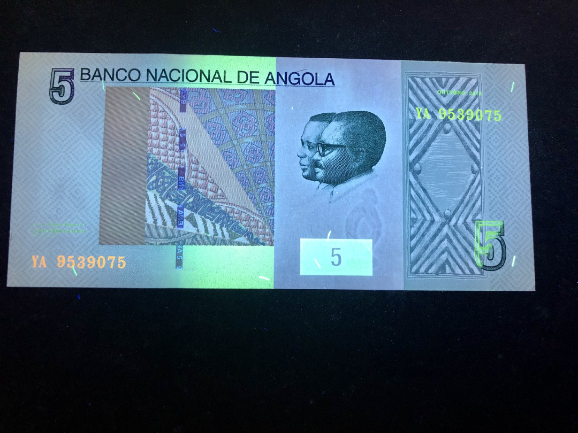 北极狼藏苑社(30)港澳台，邻国钞.裸票 94028-非洲·安哥拉5宽扎 纸币 2012年 