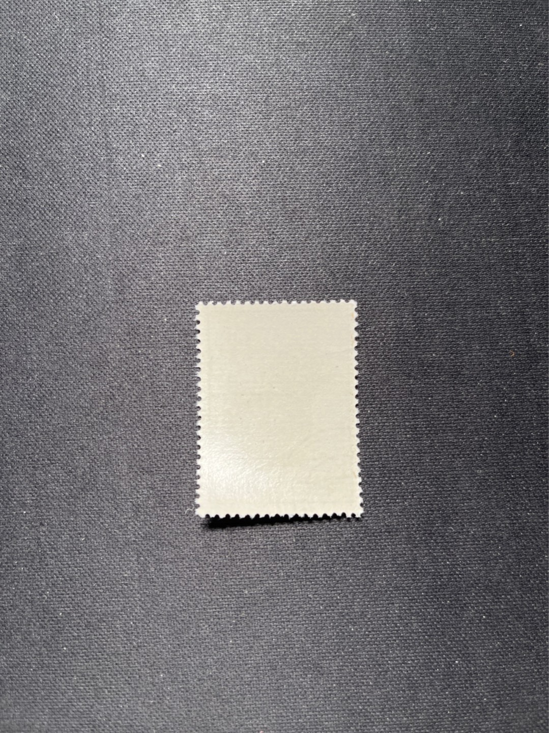 洪涛臻品 精选邮票限时拍卖第六十二期 特63青铜器8-3盖销  ✦总筋✦全品嘎嘎绝，老纪特三俗稀缺，ASG95分新票拍卖价8000多元，版撕全品盖销注意捡漏。解放初的经典票，整版撕开，面艳胶白，票挺洁净，齿孔完美，收藏评级两相宜，且有高附加值边纸。老纪特的版票资源十分稀缺难寻，机会来临时必须抓住。