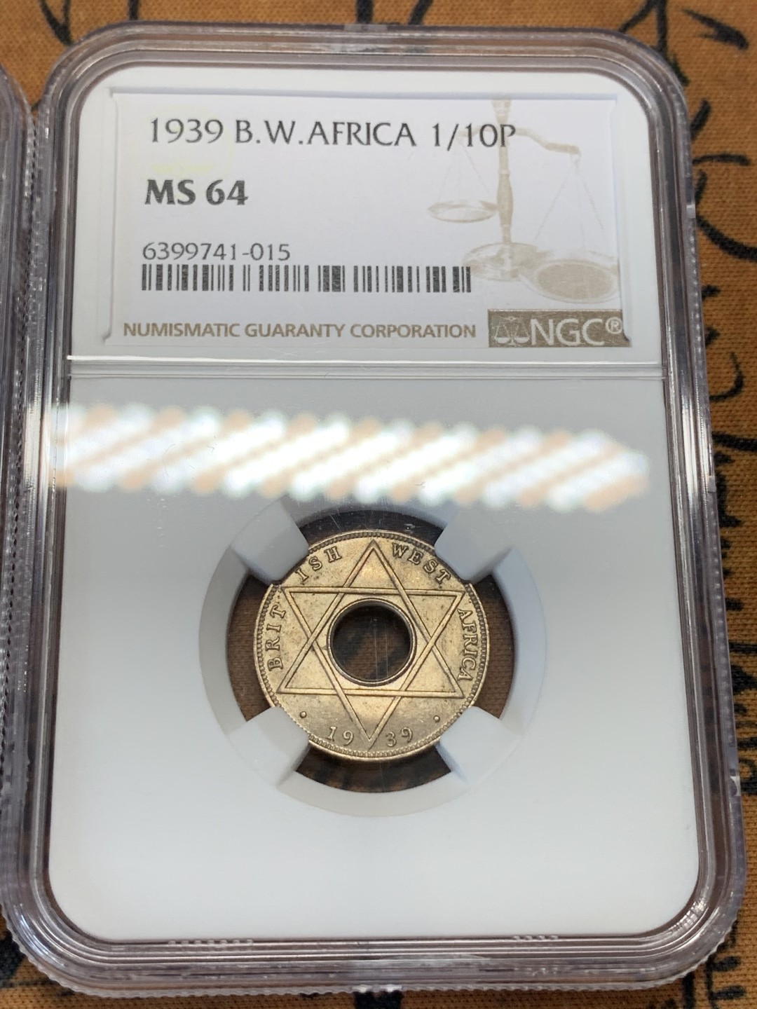 《竞宝斋》第108场-周日，周一 ，周四3场连拍（全场包邮） NGC-MS64 英属西非 1939年 1/10便士 1947年1/2便士一对