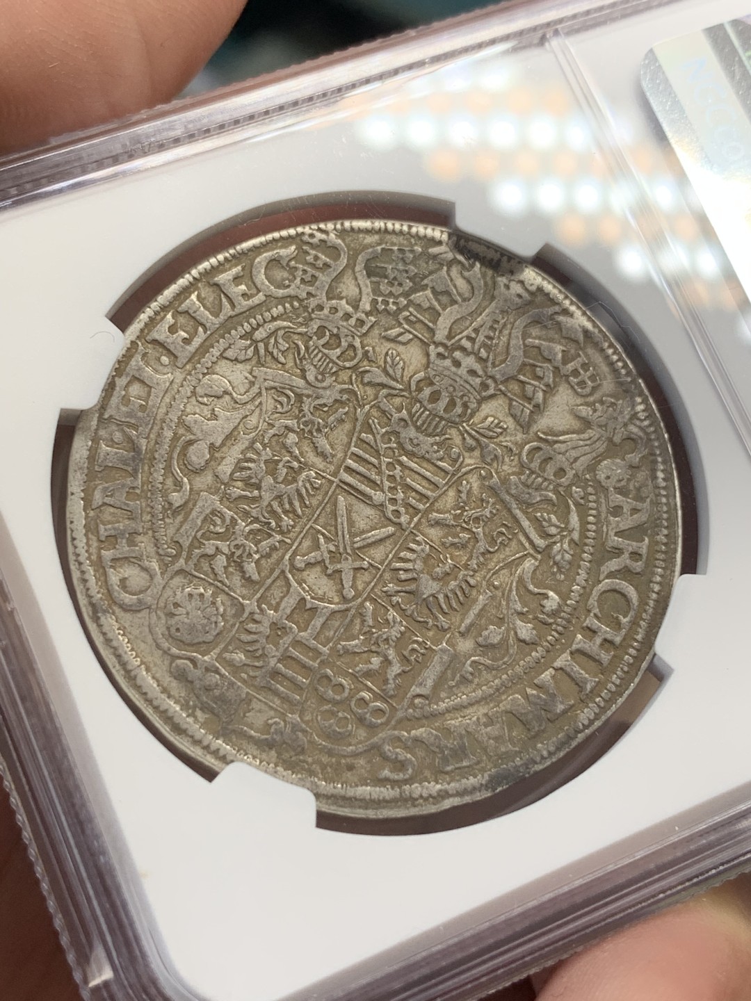 《竞宝斋》第108场-周日，周一 ，周四3场连拍（全场包邮） NGC AU50 德国 1564年 萨克森 持剑武士 泰勒大银币 这个时期的银币要看分更要看状态 原味包浆 人物发丝清晰难得