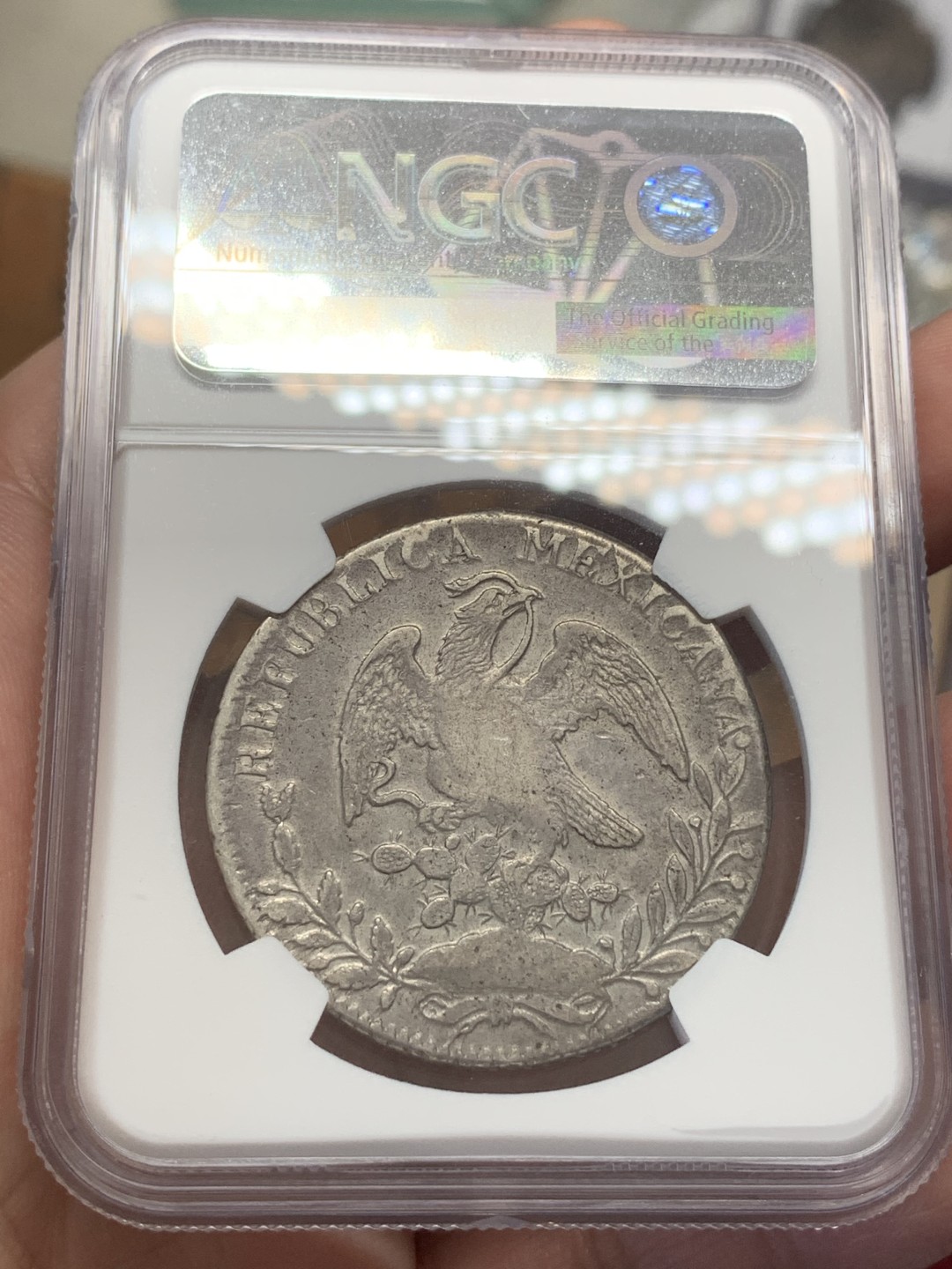 《竞宝斋》第108场-周日，周一 ，周四3场连拍（全场包邮） NGC VF 墨西哥 1832/1年 骑字版 早期 鹰洋银币 原味包浆 状态还不错