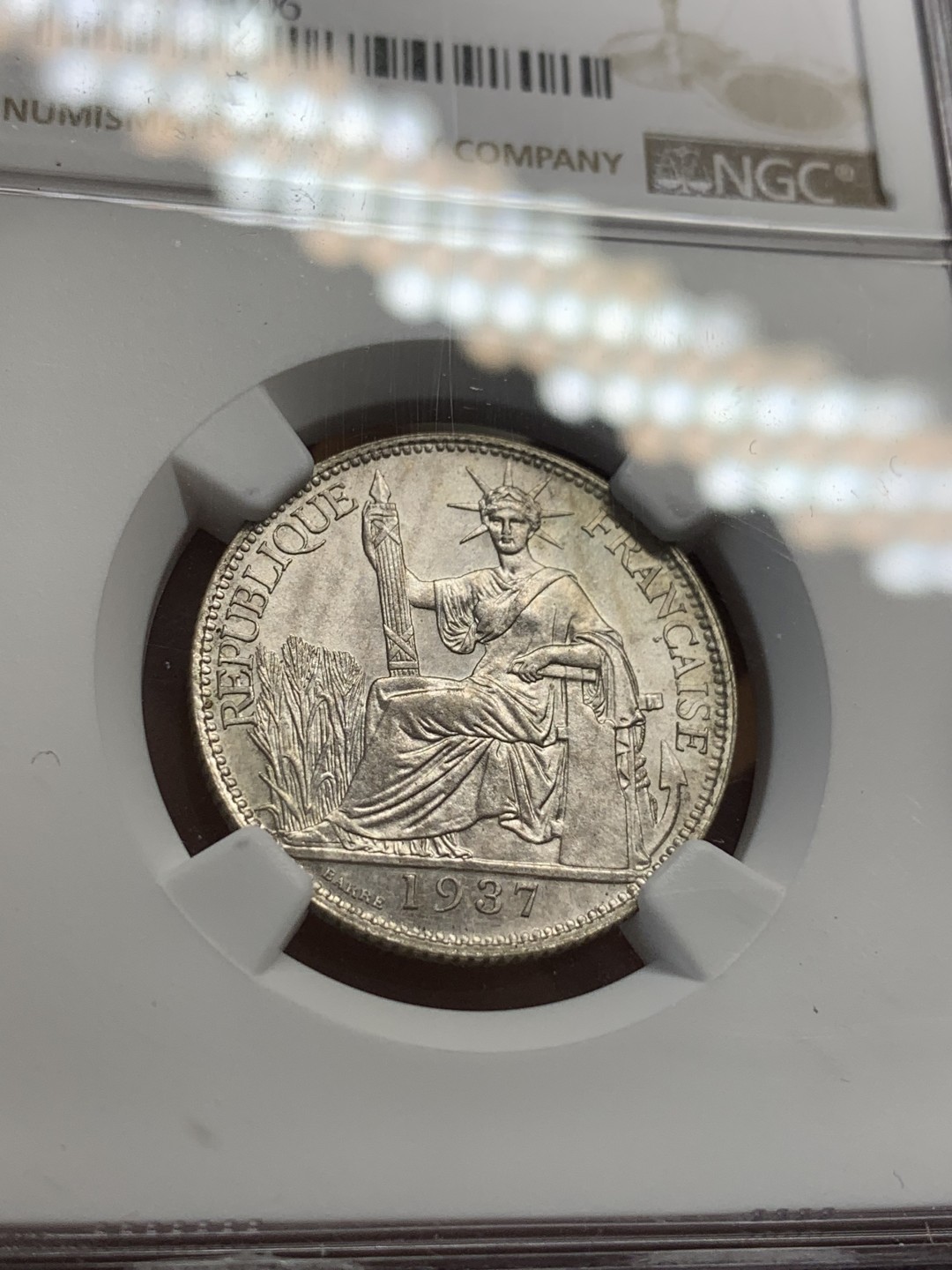 《竞宝斋》第108场-周日，周一 ，周四3场连拍（全场包邮） NGC-MS63 法属印支1937年 20分 坐洋小银币