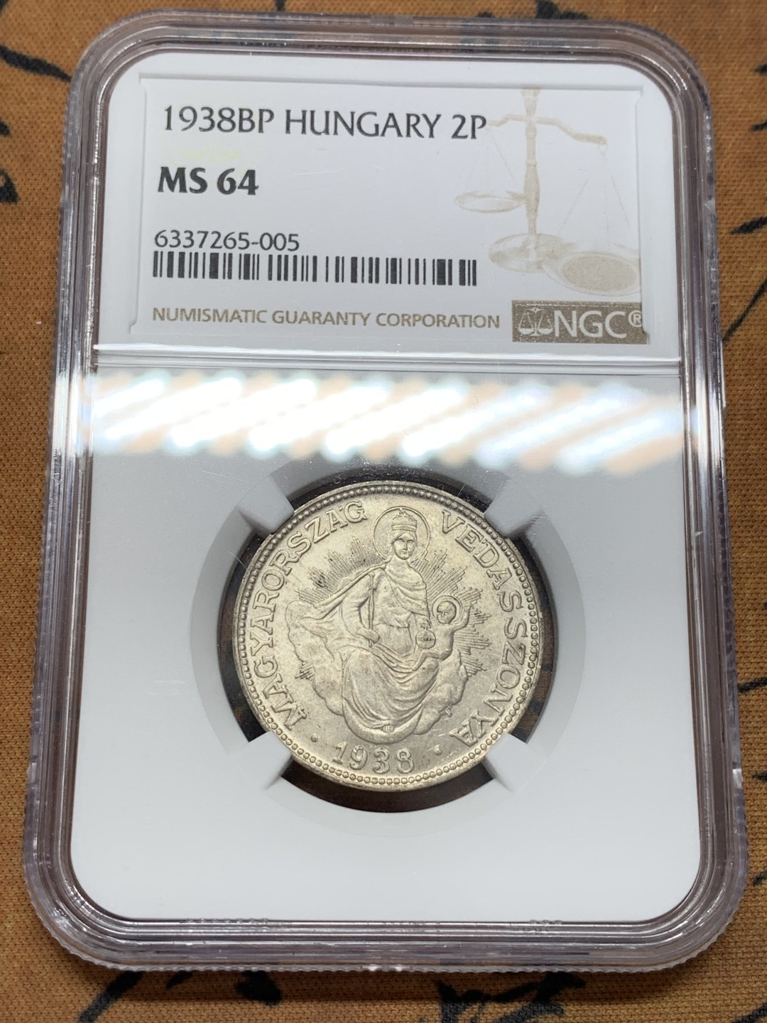 《竞宝斋》第108场-周日，周一 ，周四3场连拍（全场包邮） NGC-MS64  匈牙利  1938  2潘果  圣母抱婴  高分难得