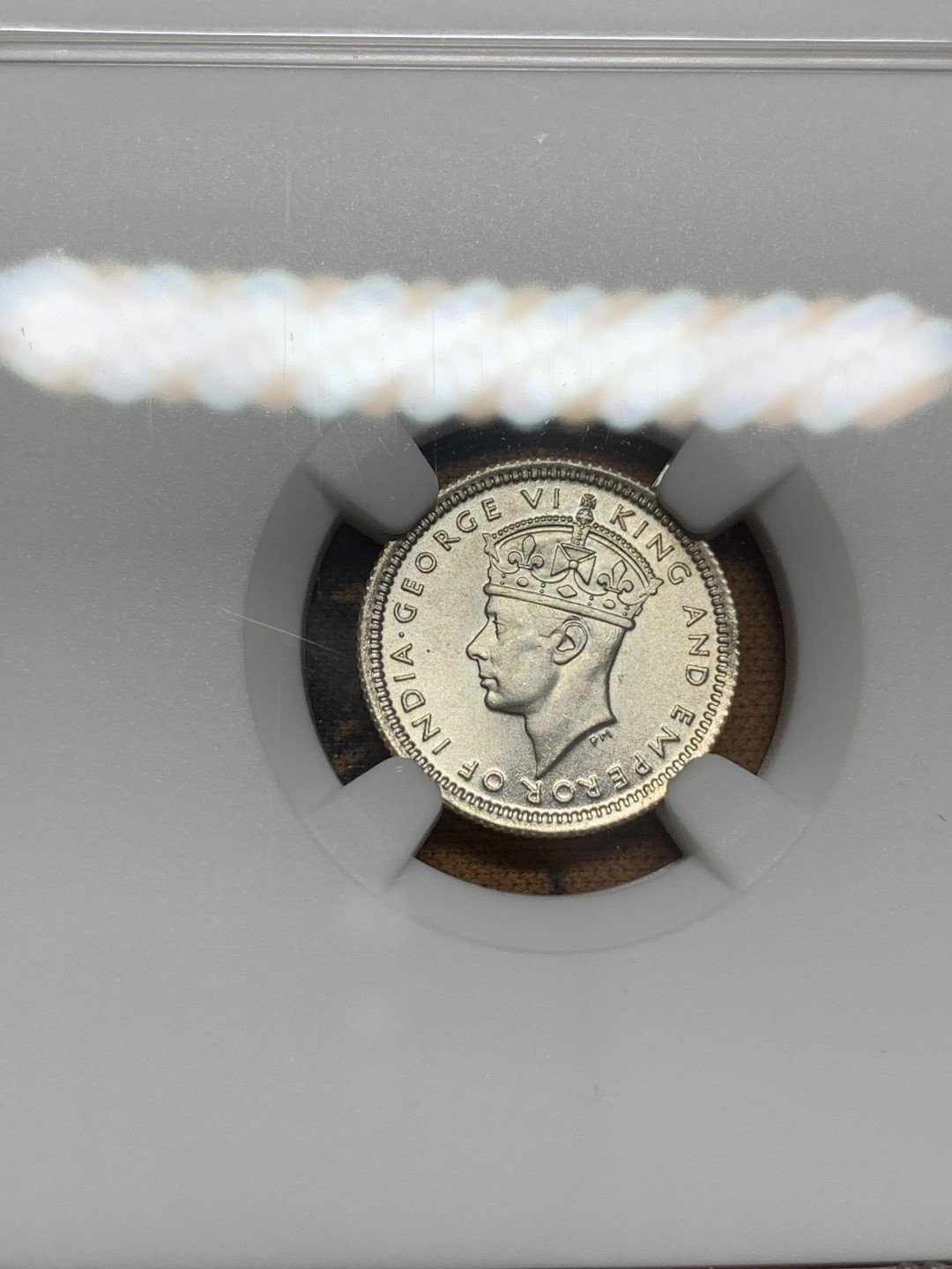 《竞宝斋》第108场-周日，周一 ，周四3场连拍（全场包邮） NGC-MS65 英属马来亚 1945年 乔治六世5分银币 高分难得