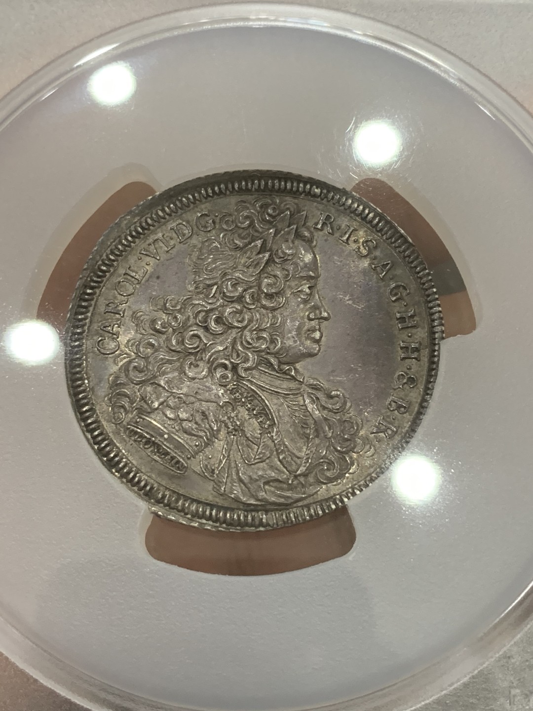 《竞宝斋》第108场-周日，周一 ，周四3场连拍（全场包邮） N和P双料冠军 PCGS MS63 神圣罗马帝国1714年 雷根斯堡市泰勒大银币，状态出色 包浆均匀，很稀少的品种，今年欧拍62分的总价6000欧成交