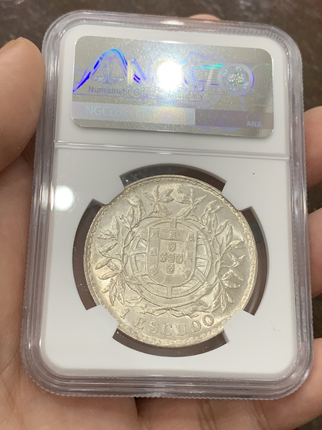 《竞宝斋》第108场-周日，周一 ，周四3场连拍（全场包邮） NGC-MS62 葡萄牙1916年 自由女神像 1埃斯库多大银币 这年份比15年的少很多