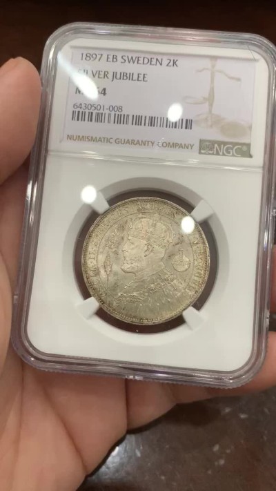 《竞宝斋》第108场-周日，周一 ，周四3场连拍（全场包邮） NGC MS64 瑞典 1897年 奥斯卡二世登基25周年银币 状态很好