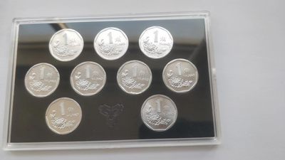 同乐放漏，无佣金， - 非常漂亮的流通光品菊花一角一套