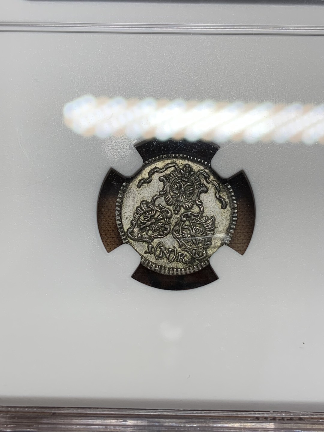 《竞宝斋》第108场-周日，周一 ，周四3场连拍（全场包邮） NGC-MS61 德国 1773年 纽伦堡景观1克鲁泽银币 状态好 细节到位 城市景观精美