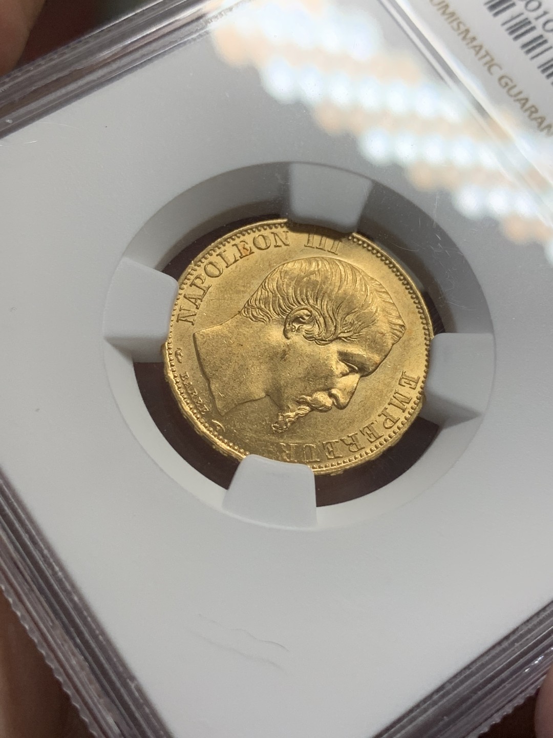 《竞宝斋》第108场-周日，周一 ，周四3场连拍（全场包邮） NGC-MS61 1854A法国拿三 无冠版20法郎金币，转光耀眼，好品极罕见