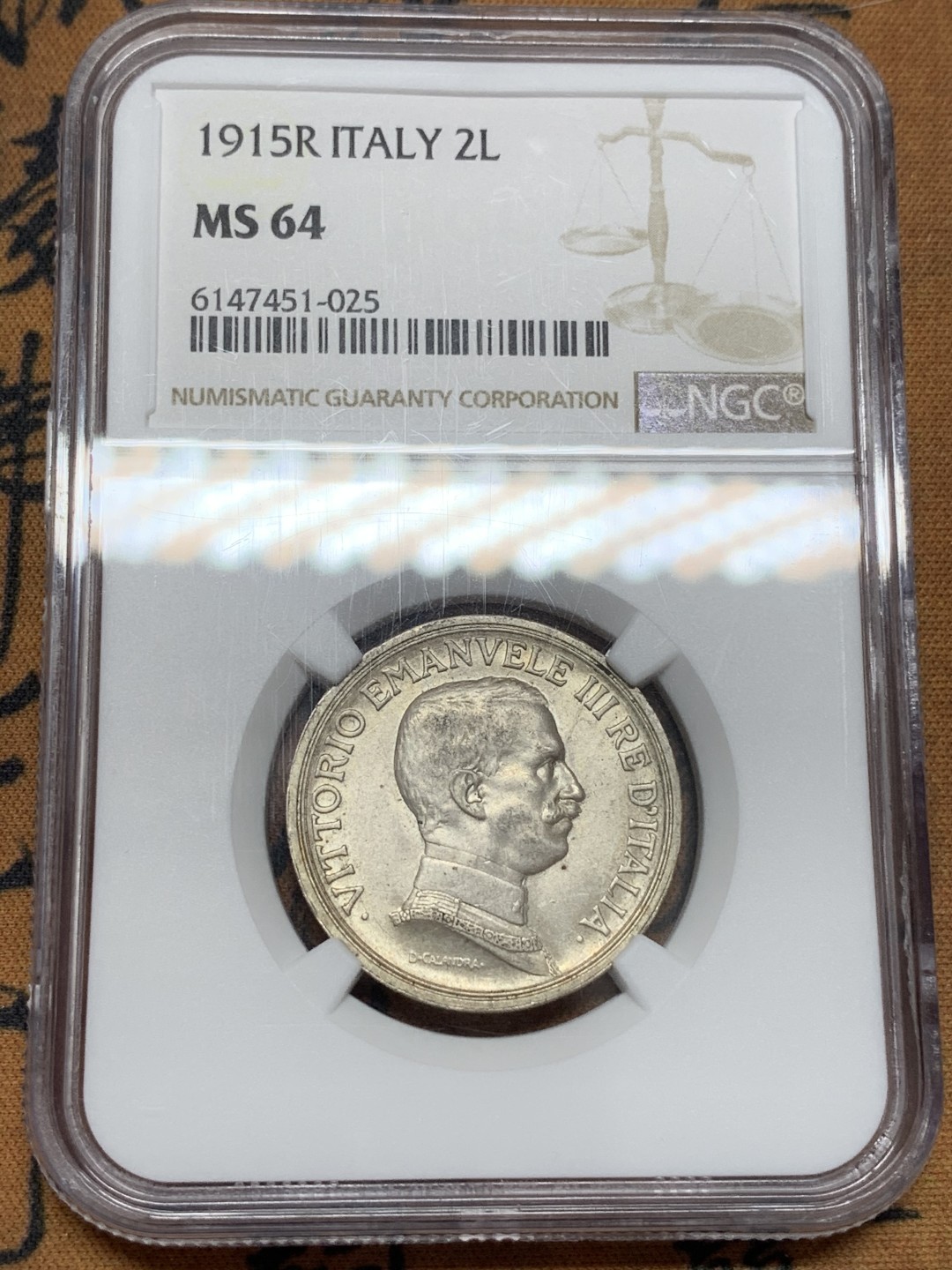 《竞宝斋》第108场-周日，周一 ，周四3场连拍（全场包邮） NGC-MS64 意大利 1915年 马车2里拉 银币