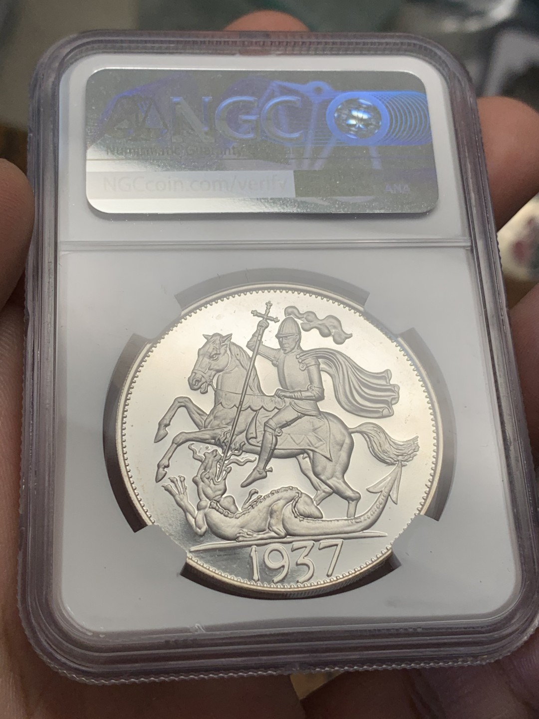 《竞宝斋》第108场-周日，周一 ，周四3场连拍（全场包邮） NGC PF67UC 1937年英国爱德华八世马剑克朗，精美热门品种,2021年SPINK同分最新成交加580美元 1972英国POBJOY造币厂发行