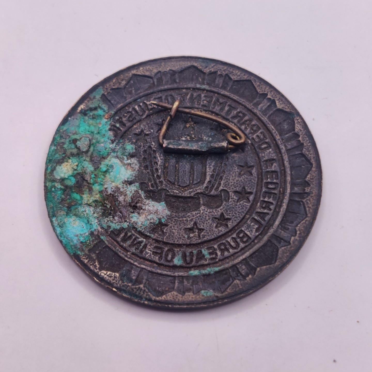 全场0元起拍 第八期 咸鱼国勋章拍卖专场 10月26日下午6：00开始 美国联邦调查局徽章 原物