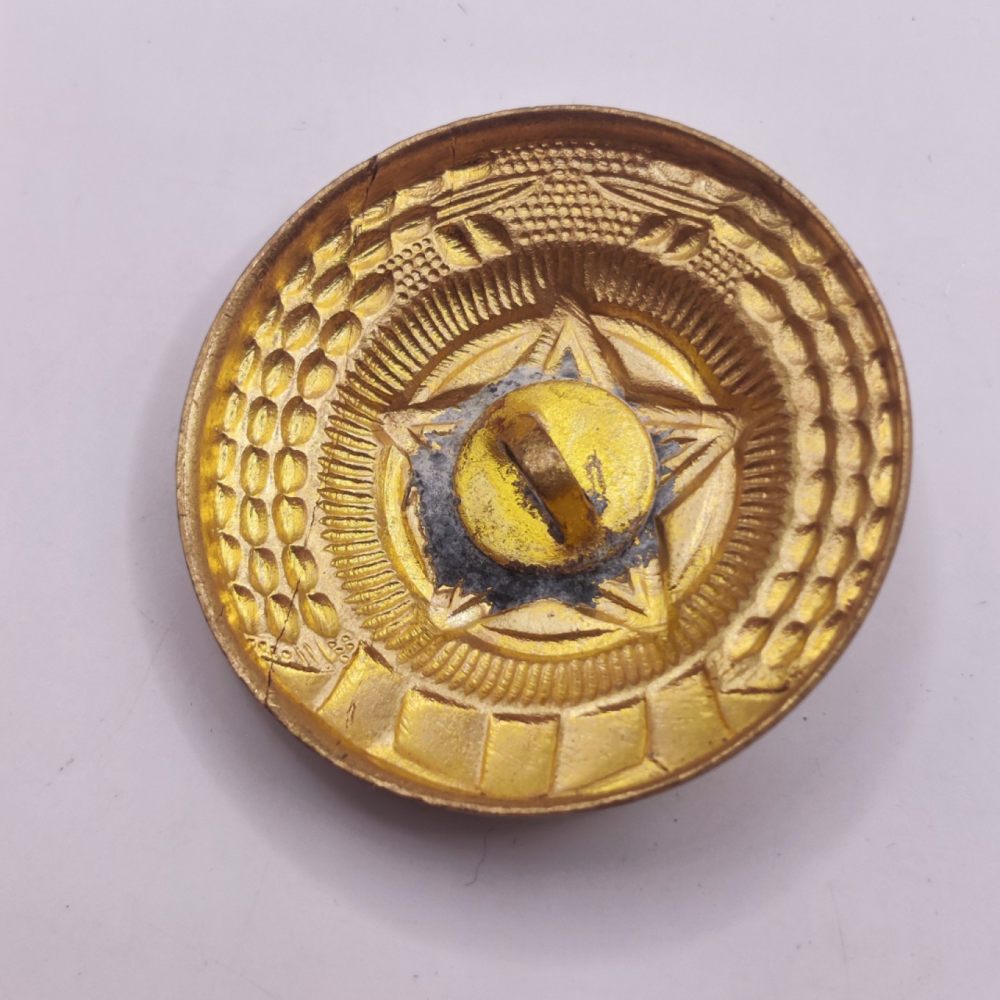 全场0元起拍 第八期 咸鱼国勋章拍卖专场 10月26日下午6：00开始 朝鲜铜制帽徽