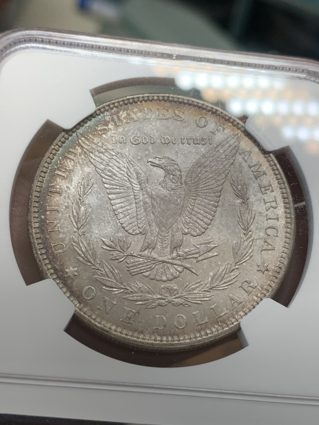 《竞宝斋》第108场-周日，周一 ，周四3场连拍（全场包邮） NGC-MS62 美国1888摩根银币 双面均匀绒布盒老包浆整体观感很温润 挺好